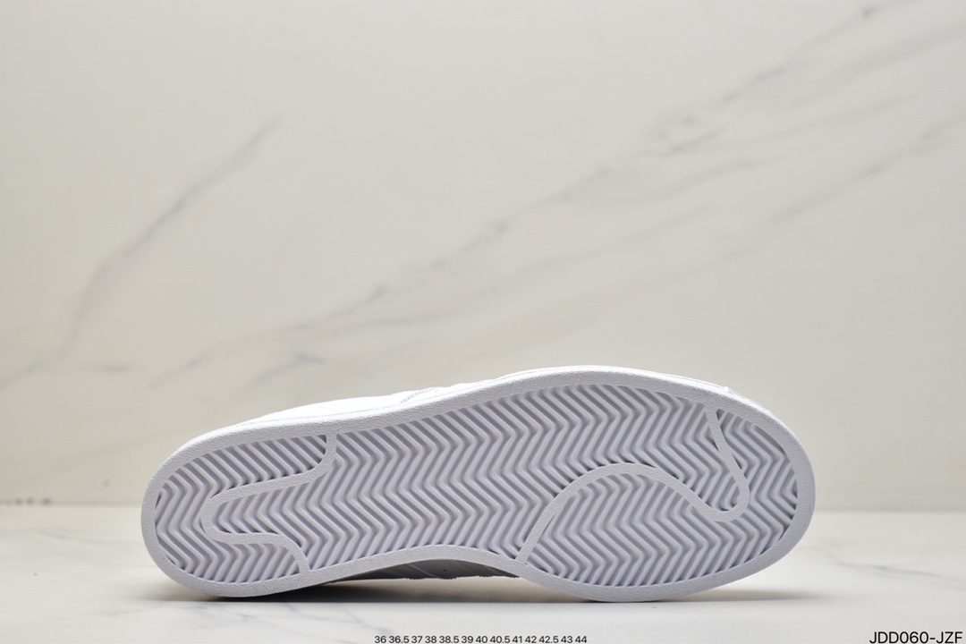 נעלי Adidas Classic נשים – תמונה 6