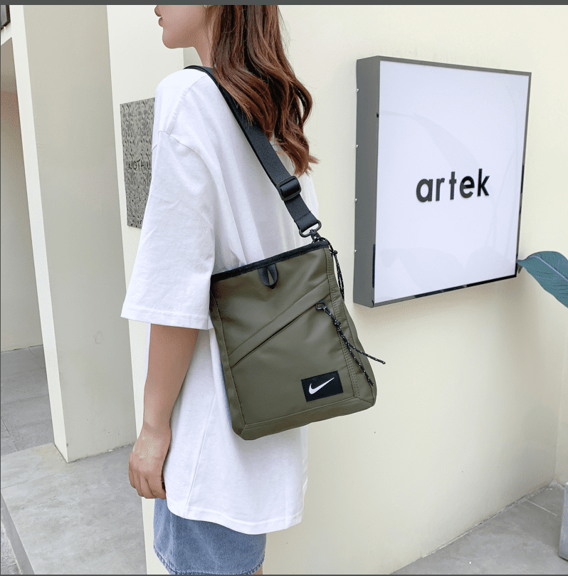 תיק צד מלבני של נייק - כיס קדמי – תמונה 5