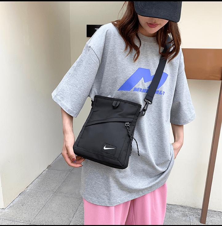 תיק צד מלבני של נייק - כיס קדמי – תמונה 3