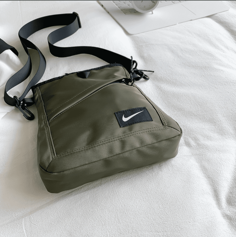 תיק צד מלבני של נייק - כיס קדמי – תמונה 6