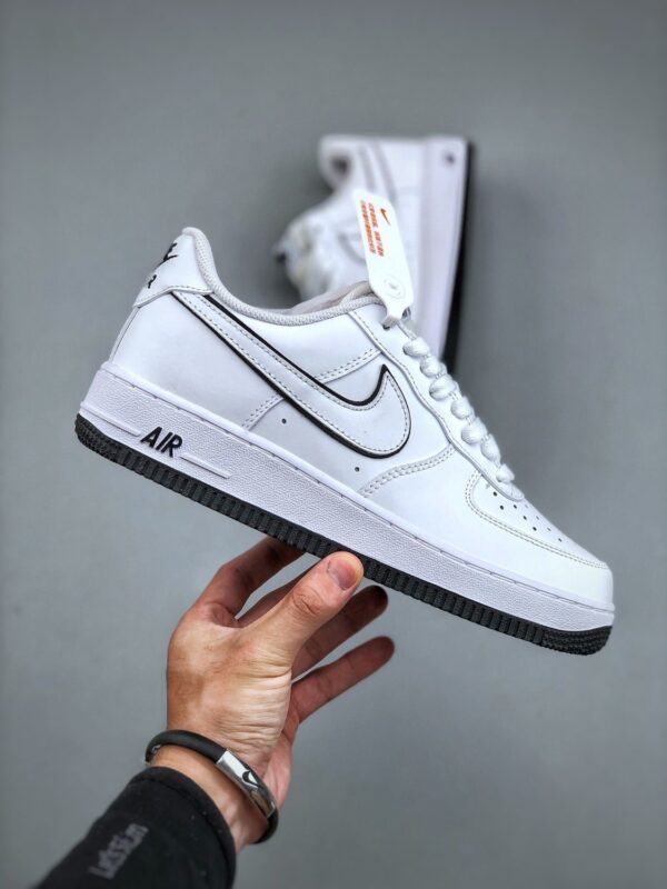 ⁦נעלי סניקרס נייק אייר גברים נשים NIKE AIR⁩ – תמונה ⁦3⁩