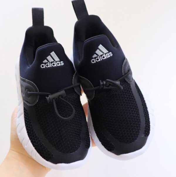 ⁦נעלי אדידס לילדים ADIDAS⁩ – תמונה ⁦3⁩