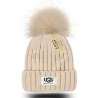 כובע צמר סרוג עם פונפון כובע לנשים UGG האג