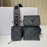 תיק צד מלבני קטן לנשים גאס GUESS