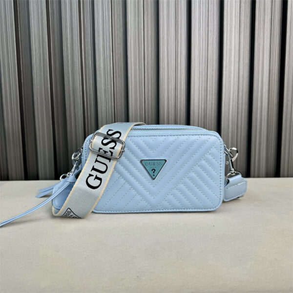 ⁦תיק מלבני לנשים שני תאים מבחר צבעים GUESS⁩ – תמונה ⁦11⁩