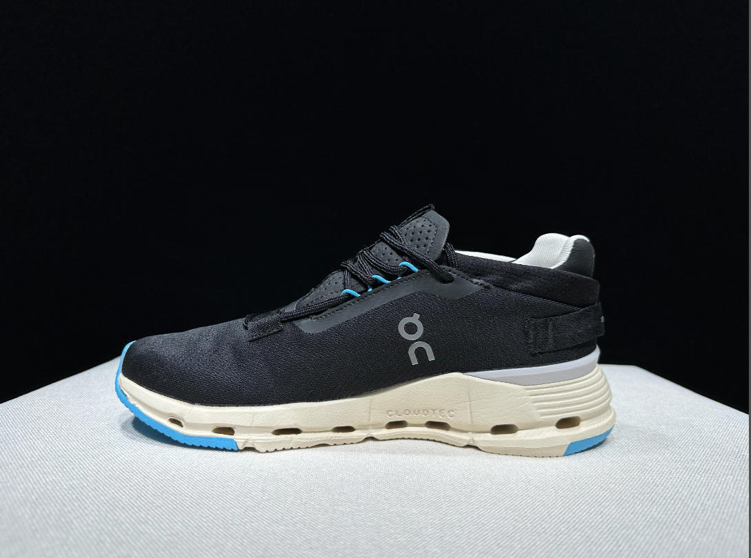 נעלי ריצה גברים נשים On CloudUltra – תמונה 9