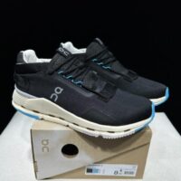 נעלי ריצה גברים נשים On CloudUltra