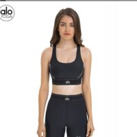 סט ספורט גוזייה וטייץ ארוך אלו יוגה ALO YOGA