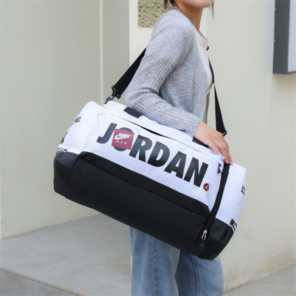 ⁦תיק ספורט ונסיעות גדול אייר גורדן AIR JORDAN⁩ – תמונה ⁦17⁩