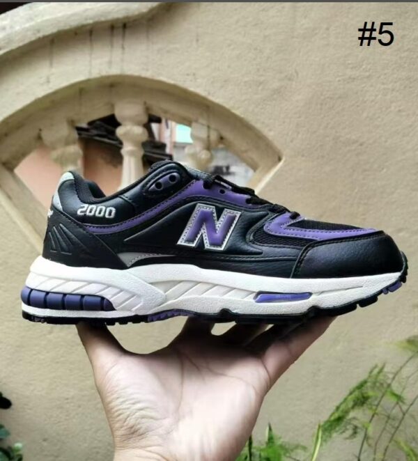 ⁦נעלי ספורט ניו באלאנס דגם 2000 NEW BALANCE⁩ – תמונה ⁦10⁩