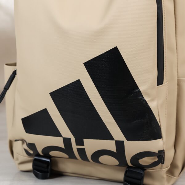 ⁦תיק גב ילקוט הדפס לוגו גדול 2 תאים אדידס ADIDAS⁩ – תמונה ⁦18⁩