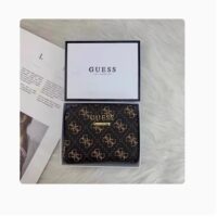 ארנק מרובע קטן מודפס גאס GUESS