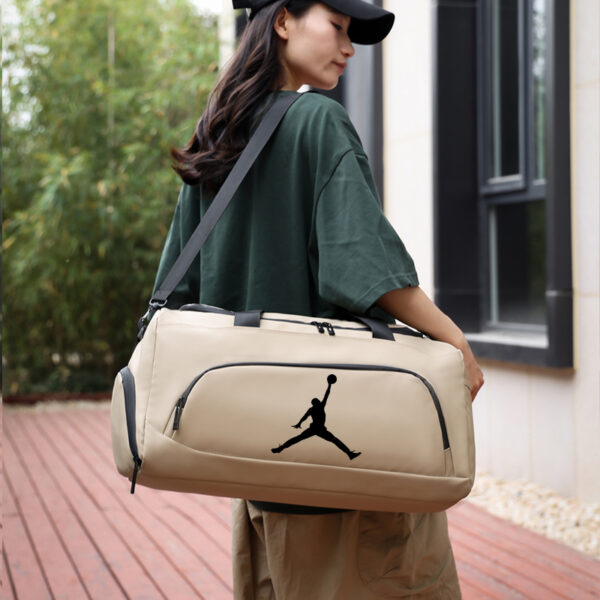 ⁦תיק ספורט ונסיעות גדולשני תאים אייר גורדן AIR JORDAN⁩ – תמונה ⁦2⁩