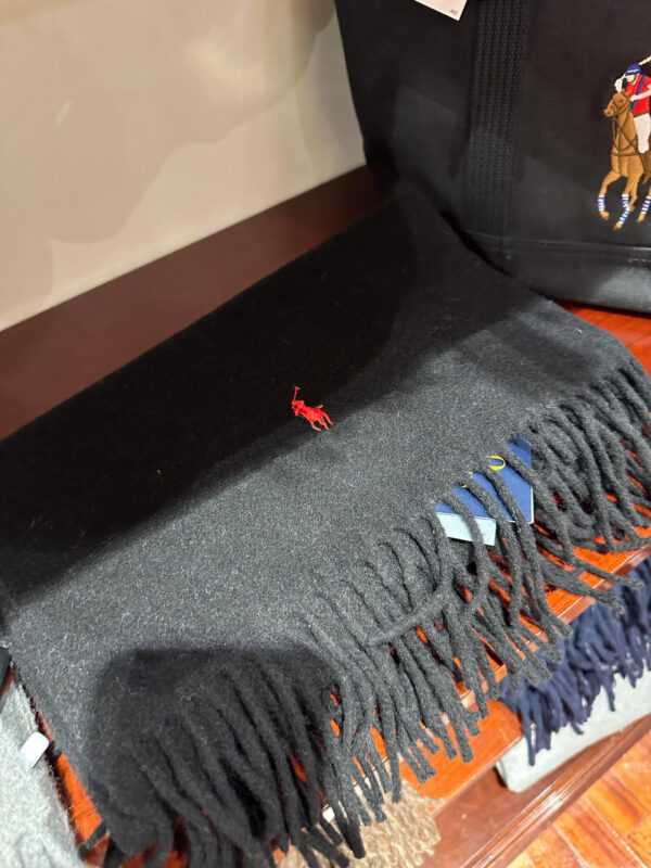 ⁦צעיף צמר אופנתי לנשים  פולו ראלף לורן Ralph Lauren⁩ – תמונה ⁦23⁩