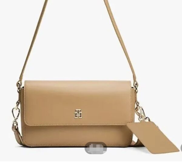 ⁦תיק יד קטן לנשים טומי היליפיגר Tommy Hilfiger⁩ – תמונה ⁦5⁩