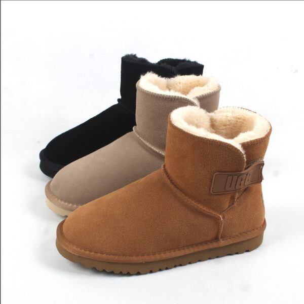 ⁦מגפי פרווה נמוכות לנשים עם לוגו האג UGG⁩ – תמונה ⁦8⁩