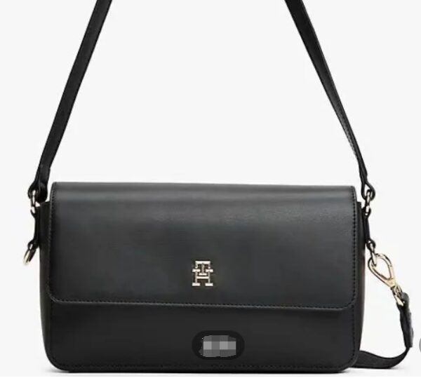 ⁦תיק יד קטן לנשים טומי היליפיגר Tommy Hilfiger⁩ – תמונה ⁦3⁩