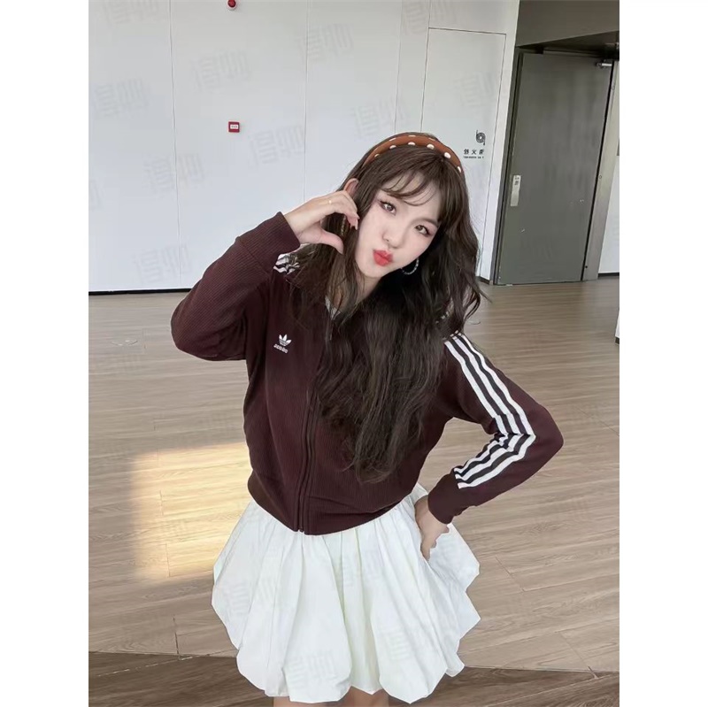 גקט ניילון ספורטיבי לנשים אדידס ADIDAS – תמונה 3