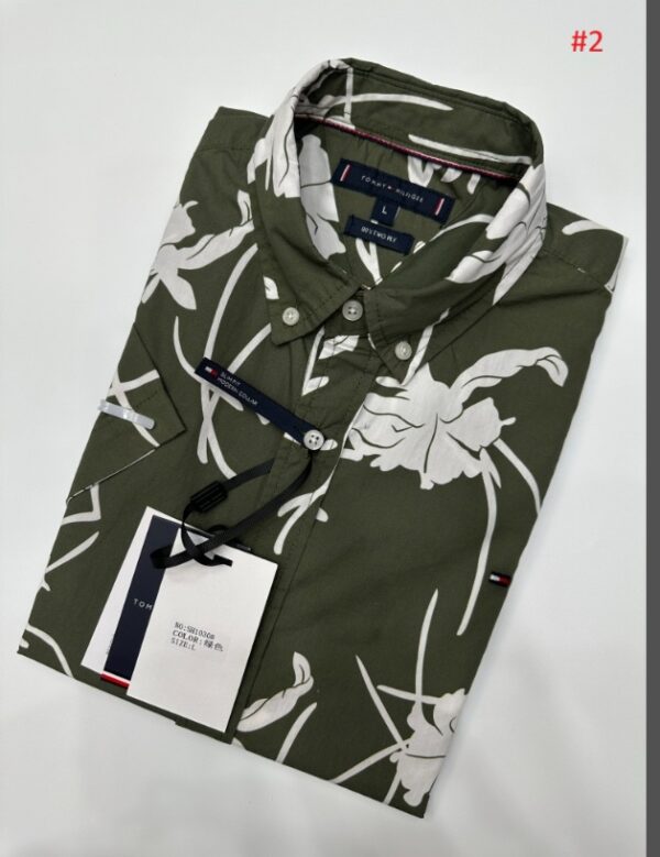 ⁦חולצת כפתורים מודפסת גברים טומי היליפגר TOMMY HILFIGER⁩ – תמונה ⁦3⁩