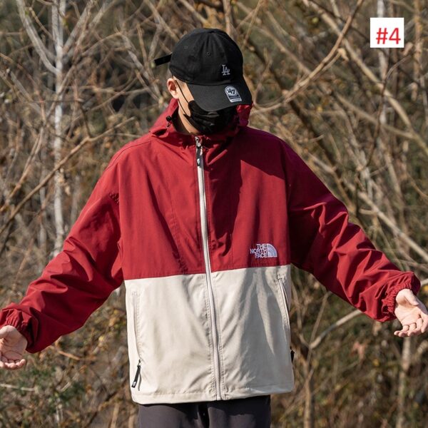 ⁦מעיל ניילון לנשים עם כובע THE NORTH FACE דה נורת' פייס⁩ – תמונה ⁦9⁩