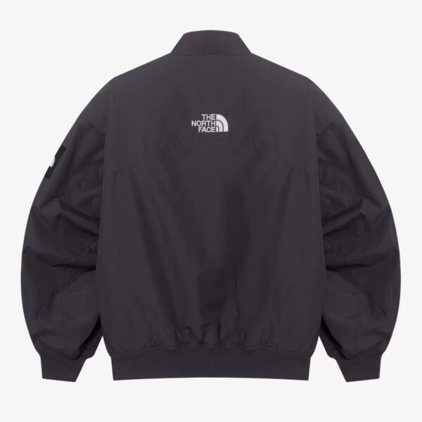 ⁦מעיל גשם ורוח לנשים  THE NORTH FACE דה נורת' פייס⁩ – תמונה ⁦6⁩