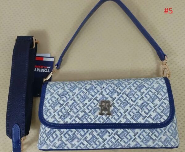 ⁦תיק יד מלבני לנשים טומי היליפיגר Tommy Hilfiger⁩ – תמונה ⁦7⁩