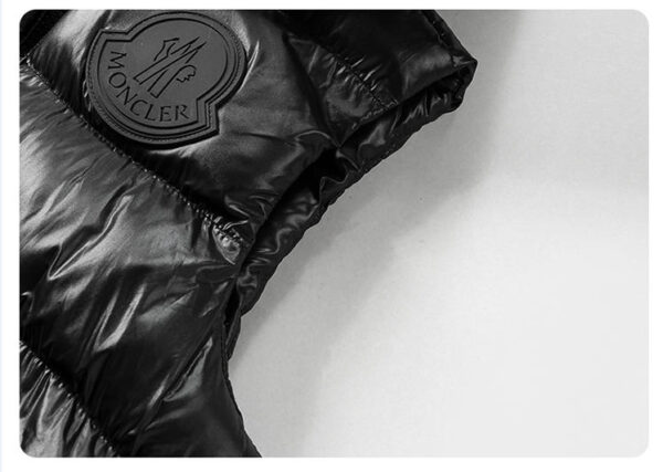 ⁦מעיל פוך עם כובע מונקלר MONCLER⁩ – תמונה ⁦8⁩