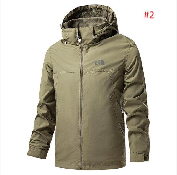 ⁦מעיל ניילון עם כובע לגברים מידות גדולות THE NORTH FACE דה נורת' פייס⁩ – תמונה ⁦3⁩