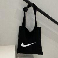 תיק בד מרובע עם לוגו נייק NIKE