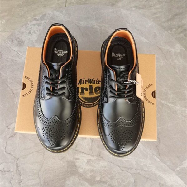 ⁦נעלי דר מרטינס עם דוגמא נשים גברים Dr. Martens⁩ – תמונה ⁦3⁩