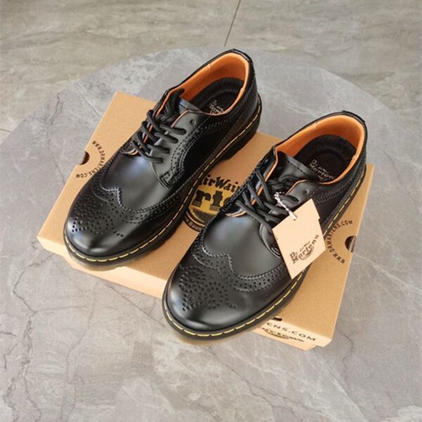 ⁦נעלי דר מרטינס עם דוגמא נשים גברים Dr. Martens⁩ – תמונה ⁦5⁩