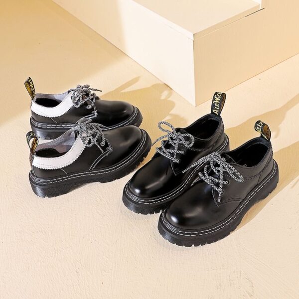 ⁦נעלי דר מרטינס עם שרוכים לנשים ולגברים Dr. Martens⁩ – תמונה ⁦7⁩