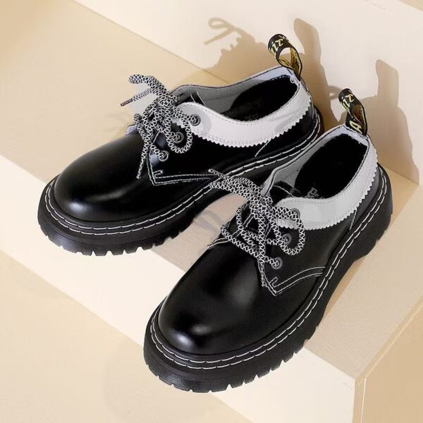 ⁦נעלי דר מרטינס עם שרוכים לנשים ולגברים Dr. Martens⁩ – תמונה ⁦6⁩