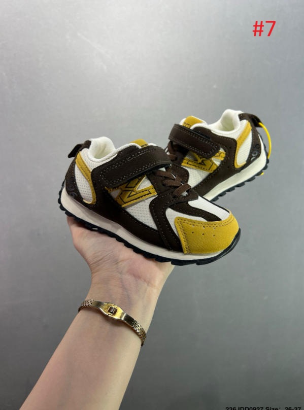 נעלי ספורט לילדים עם סקוטש ניו באלאנס NEW BALANCE – תמונה 8