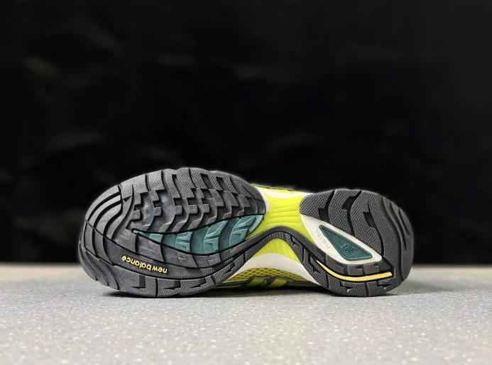 נעלי ספורט ניו באלאנס דגם URC56AD1 מידות גברים נשים NEW BALANCE – תמונה 9