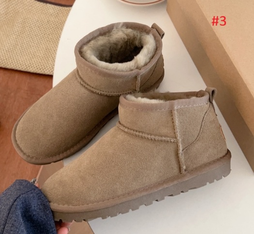מגפי פרווה נמוכות לנשים האג UGG – תמונה 4