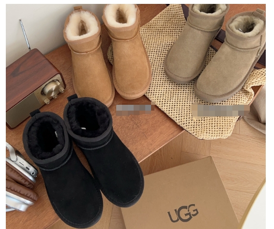 מגפי פרווה נמוכות לנשים האג UGG – תמונה 5