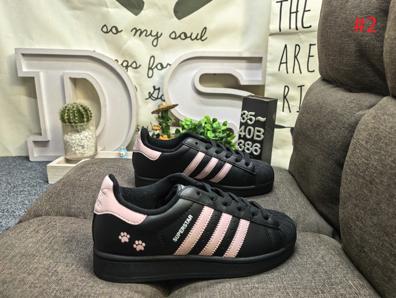 נעלי אדידס נשים הלו קיטי ADIDAS – תמונה 3