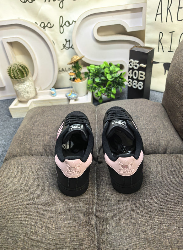 נעלי אדידס נשים הלו קיטי ADIDAS – תמונה 7