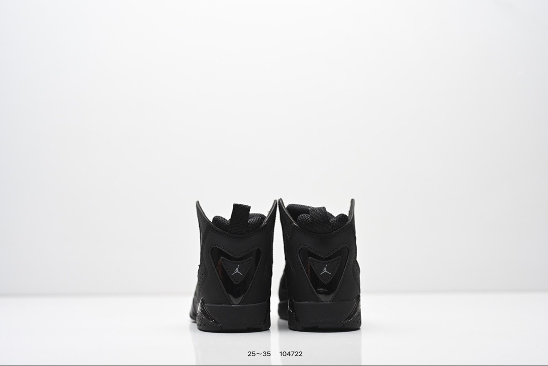 נעלי ספורט גבוהות ילדים נייק אייר גורדן NIKE AIR JORDAN – תמונה 7