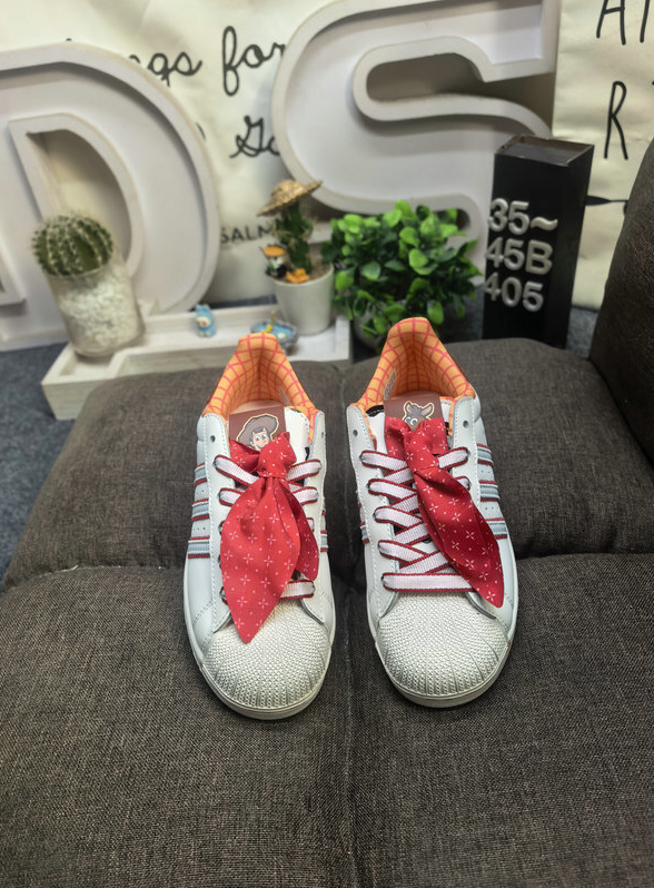 סניקרס אדידס עם סרט טוי סטורי ADIDAS – תמונה 4