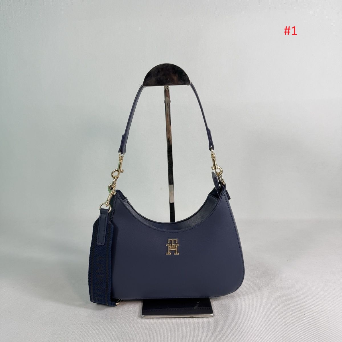 תיק יד לנשים טומי היליפיגר Tommy Hilfiger – תמונה 2