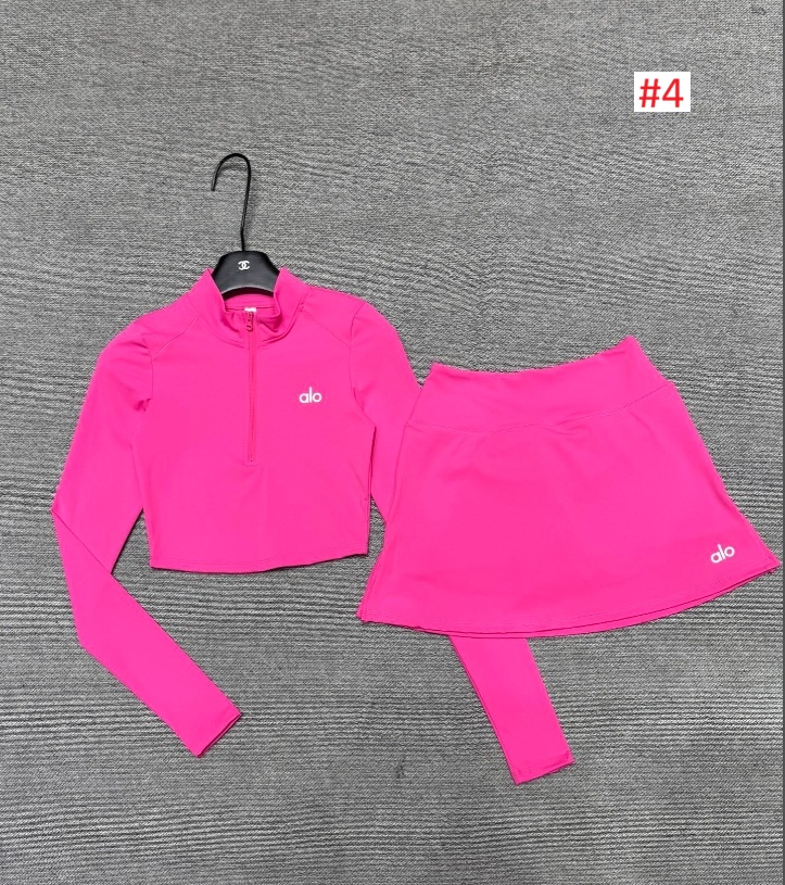 חליפה ספורטיבית חצאית וחולצה ארוכה אלו יוגה ALO YOGA – תמונה 5