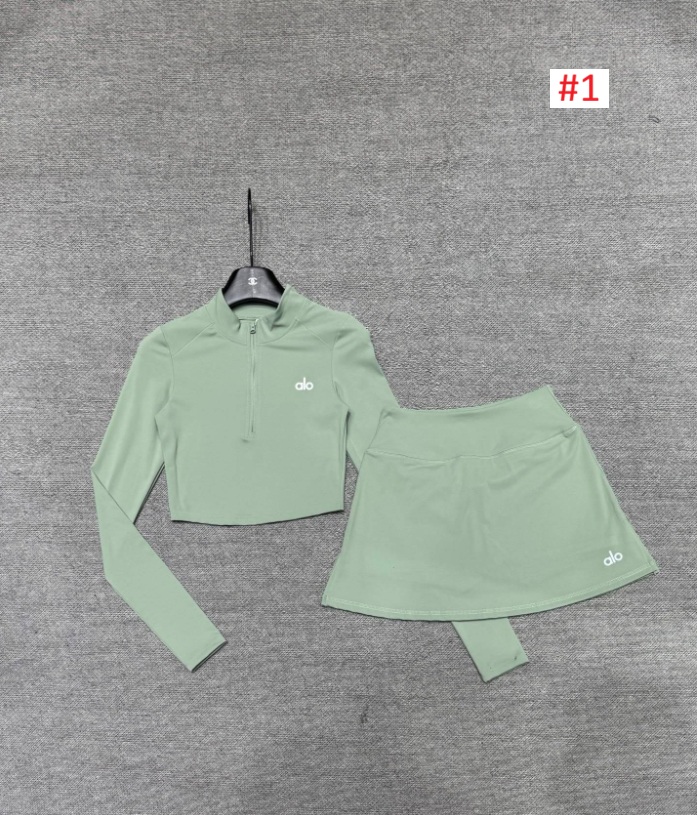 חליפה ספורטיבית חצאית וחולצה ארוכה אלו יוגה ALO YOGA – תמונה 2