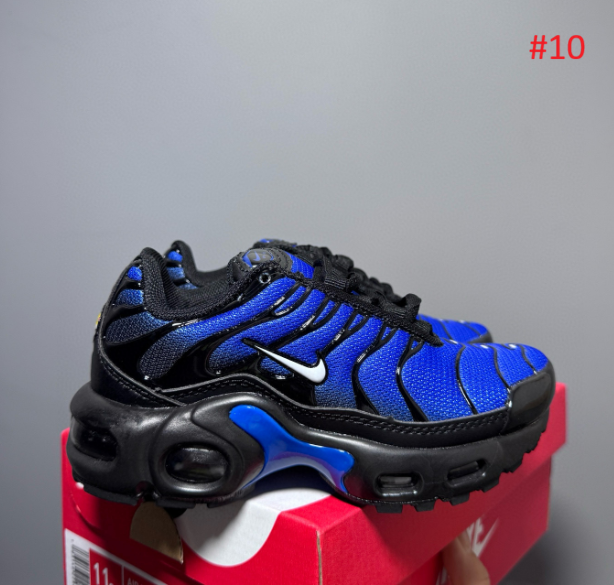 נעלי ספורט נייק NIKE סוליה קשיחה לילדים וילדות – תמונה 13