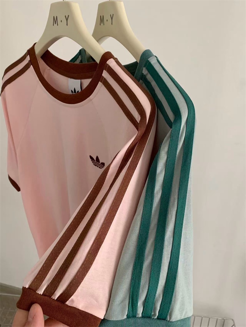חולצת טישרט קצרה לנשים אדידס ADIDAS – תמונה 15