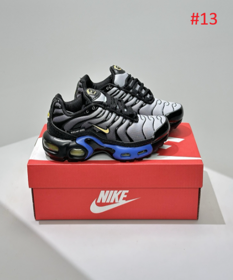 נעלי ספורט נייק NIKE סוליה קשיחה לילדים וילדות – תמונה 16