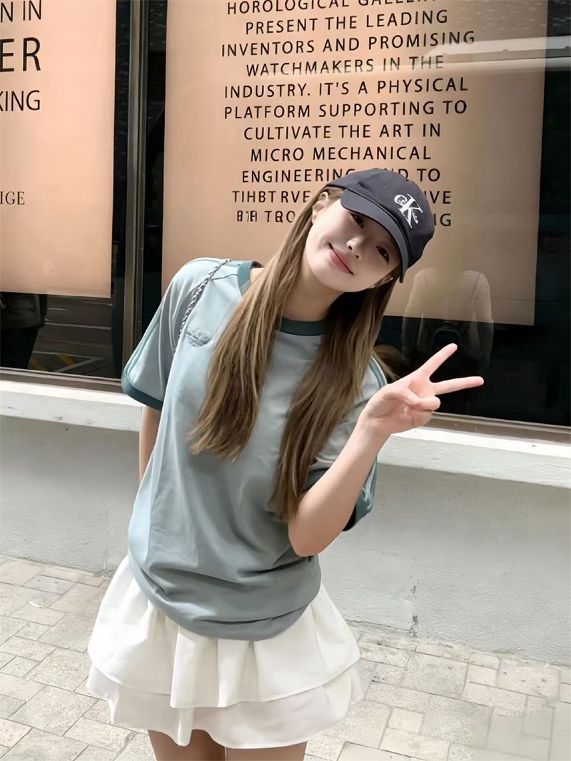 חולצת טישרט קצרה לנשים אדידס ADIDAS – תמונה 4