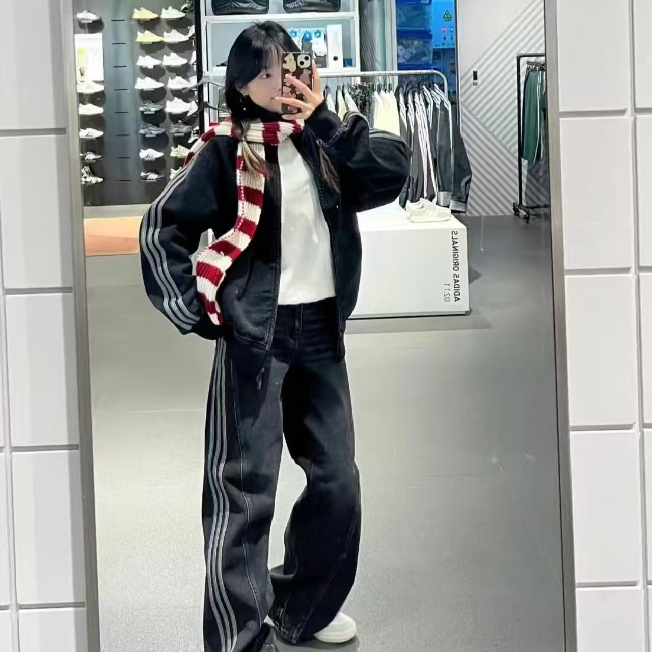 מכנס ג'ינס ארוך רחב אדידס ADIDAS לנשים – תמונה 12