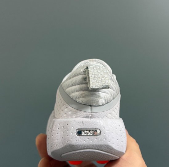 נעלי ספורט פקקים נייק NIKE לילדים – תמונה 3